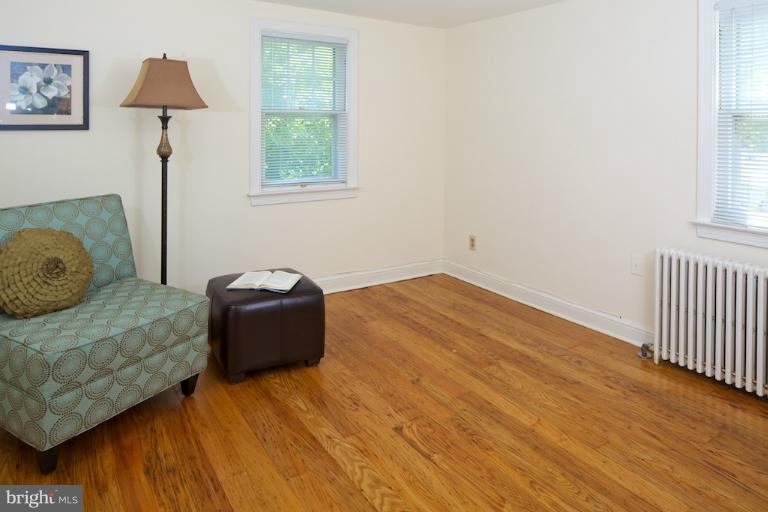 406 Baltimore Road Rockville, MD 20850 - Photo 7 of 19 Bedroom