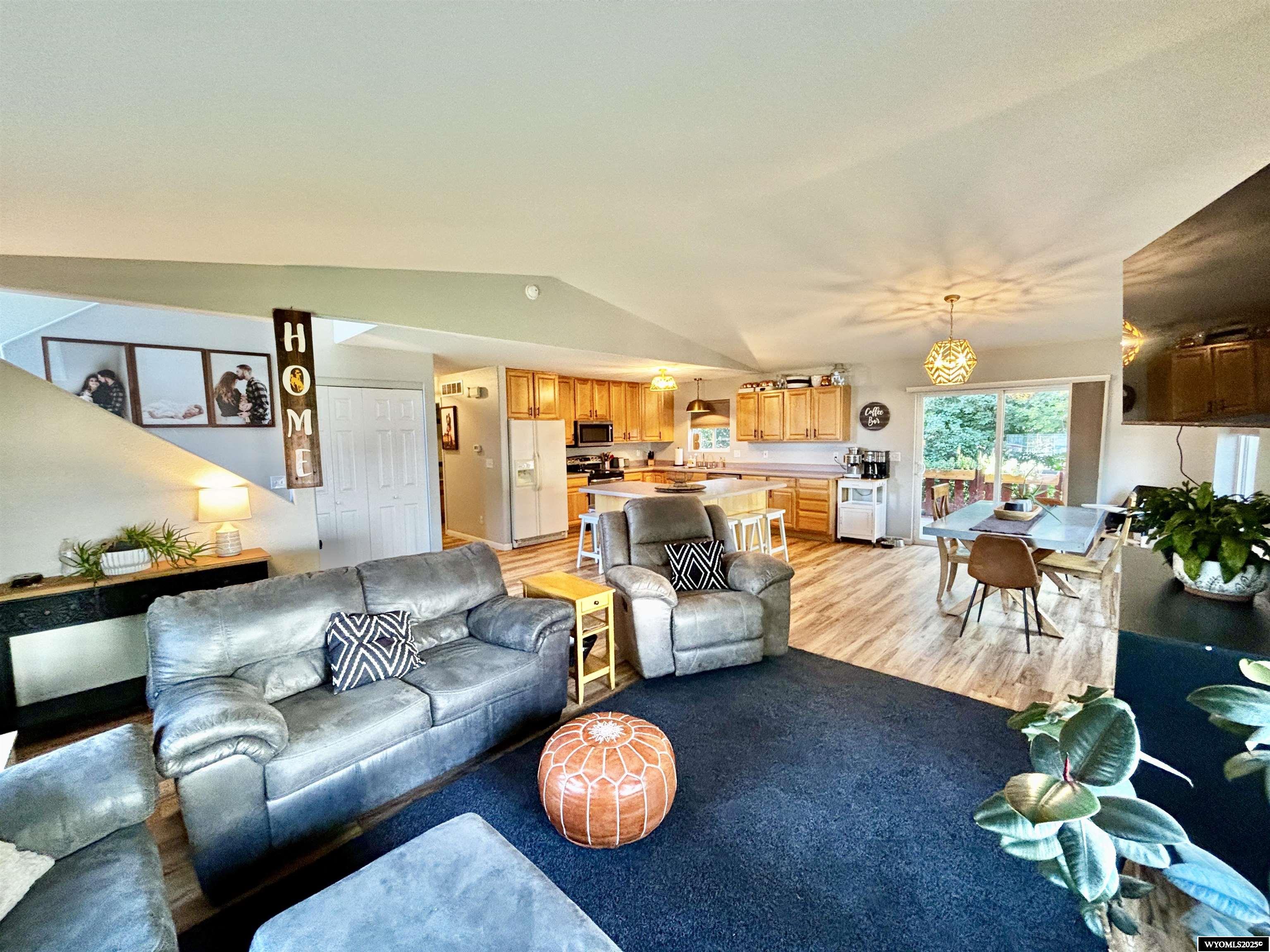 1410 Maple Lane Riverton, WY 82501 - Photo 3 of 32