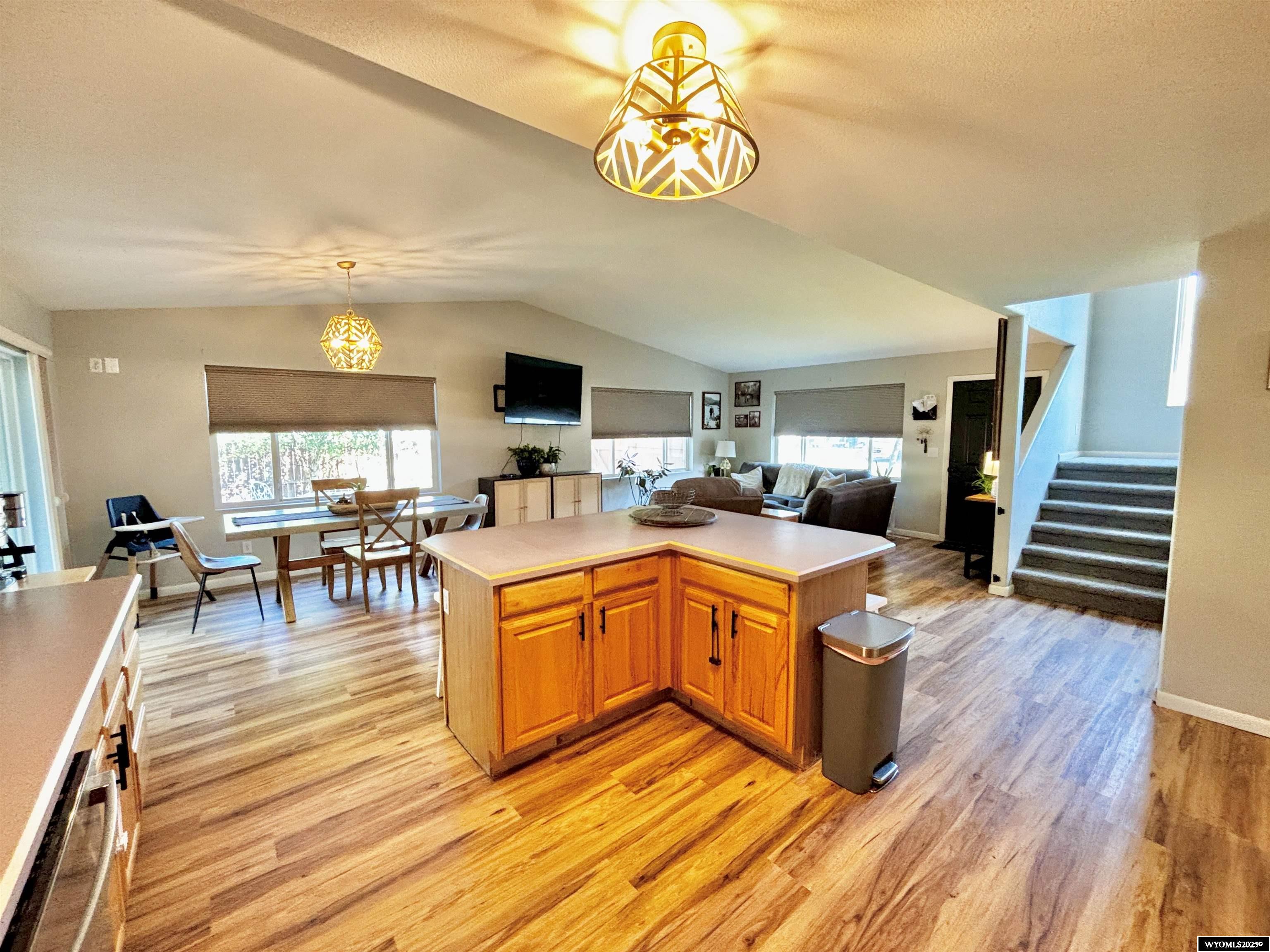 1410 Maple Lane Riverton, WY 82501 - Photo 5 of 32