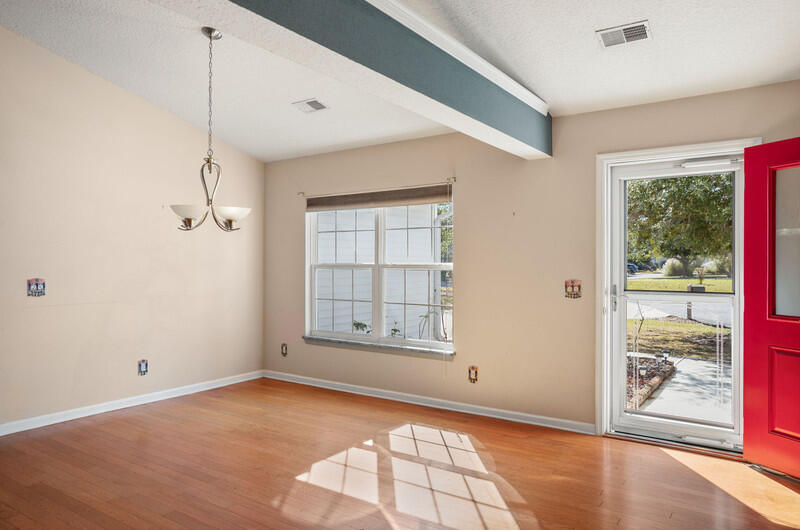 24 Honeycomb Court Ridgeland, SC 29936 - Photo 13 of 39 Dining room
