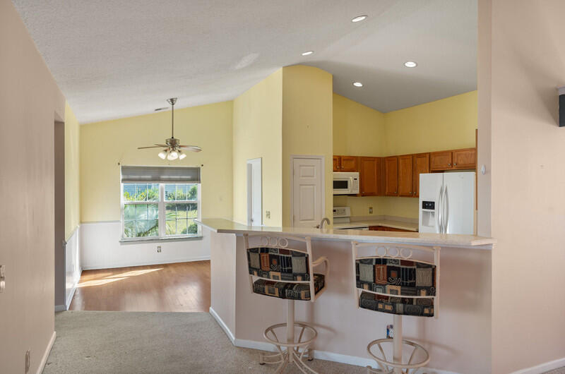 24 Honeycomb Court Ridgeland, SC 29936 - Photo 16 of 39 Eat In Kitchen