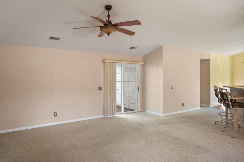 24 Honeycomb Court Ridgeland, SC 29936 - Photo 25 of 39 Living room