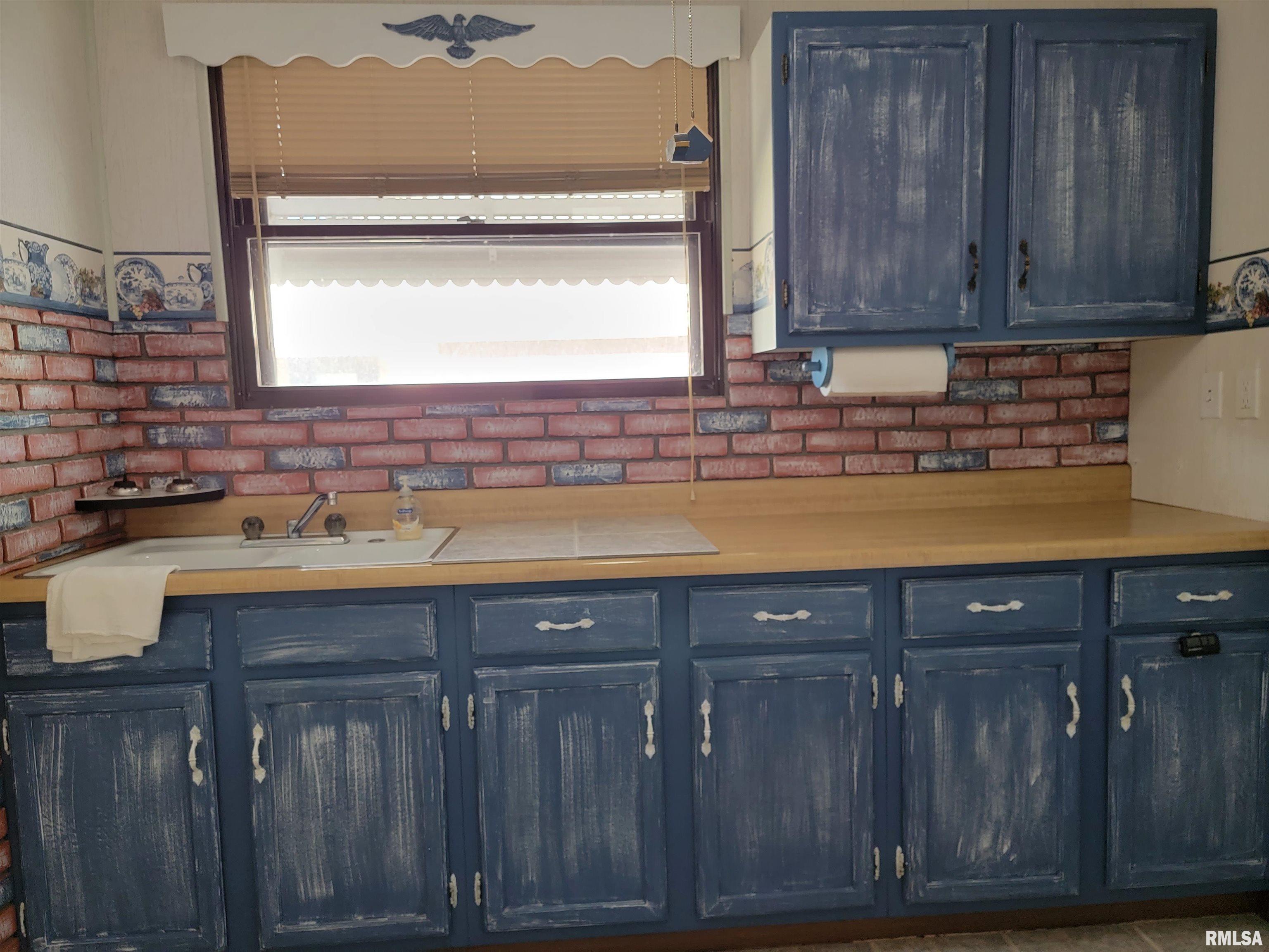 1110 39th Street Moline, IL 61265 - Photo 14 of 31 Gallery Image 14
