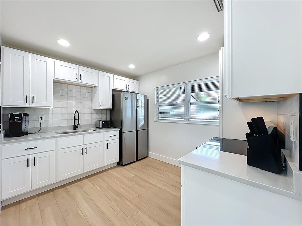 1523 Silver Star Road Orlando, FL 32804 - Photo 8 of 23 Gallery Image 8
