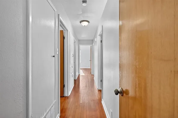 a view of a walk in closet