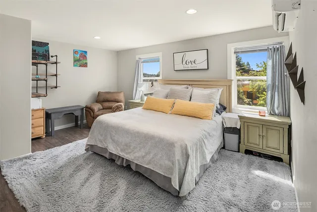 $897,500 | 411 West Alaska Avenue, Roslyn, WA 98941