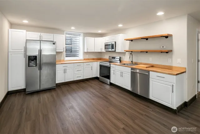 $897,500 | 411 West Alaska Avenue, Roslyn, WA 98941