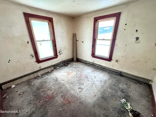 $49,900 | 454 West Main Street, North Adams, MA 01247