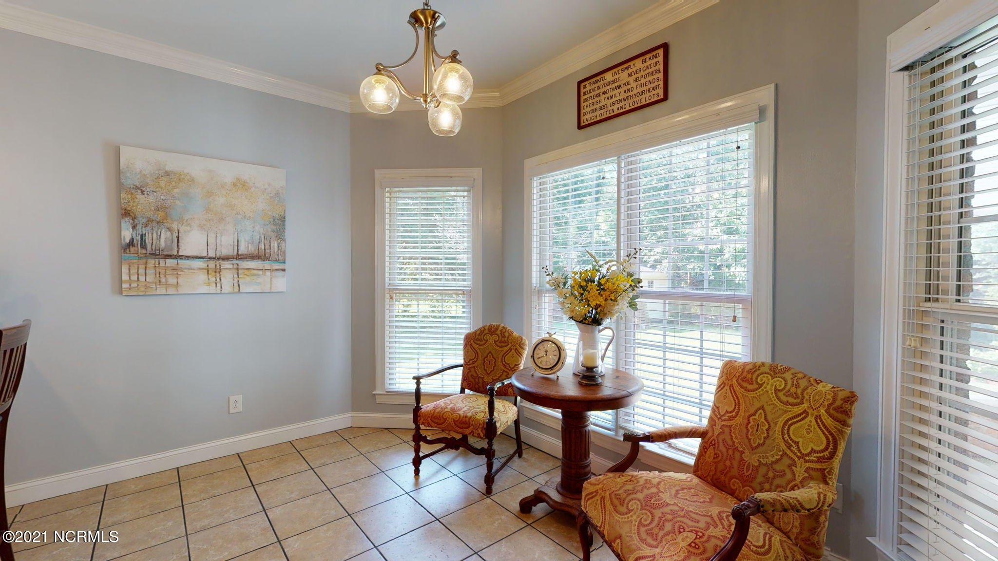 108 Walnut Road New Bern, NC 28562 - Photo 12 of 64 Breakfast nook