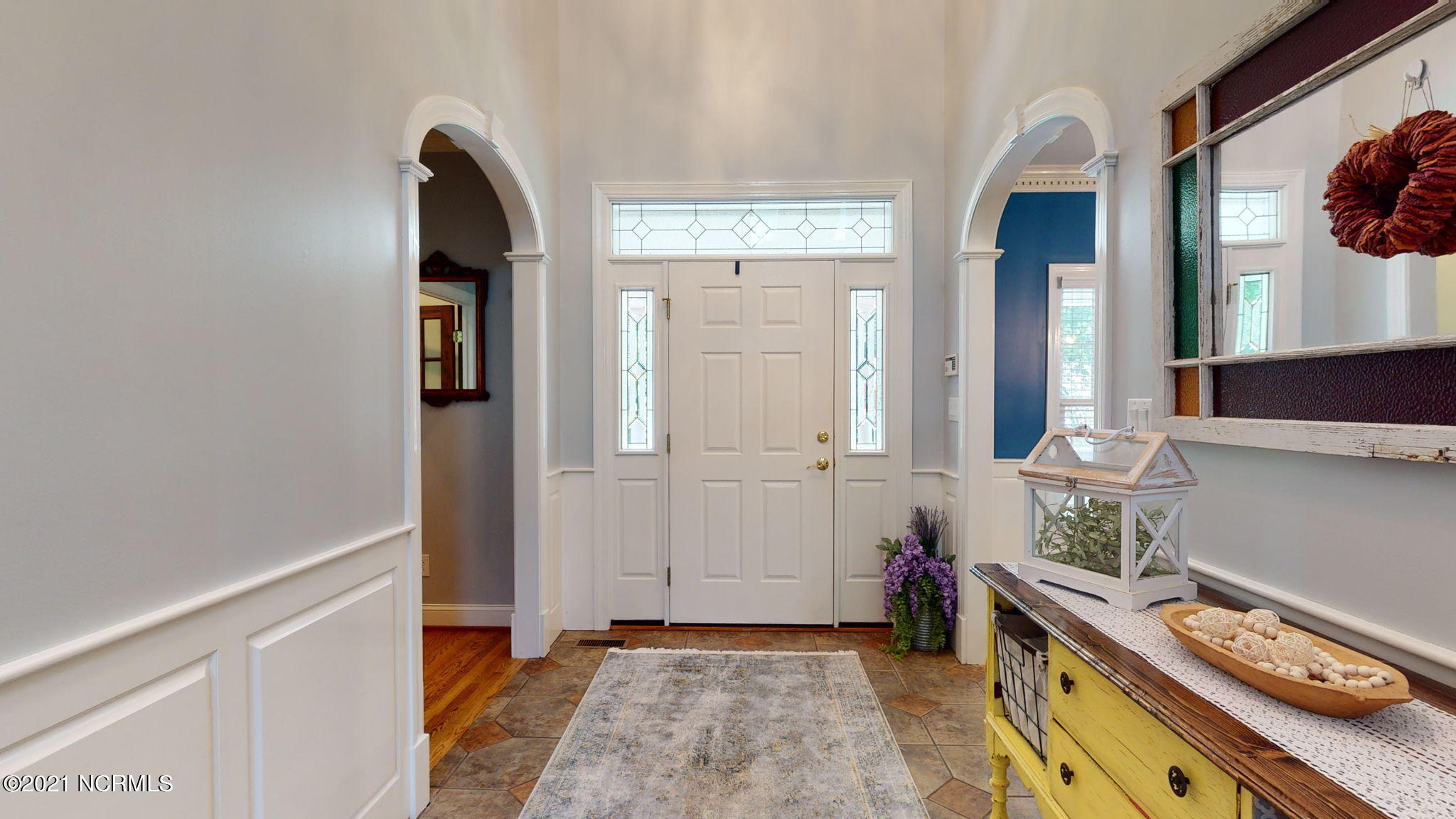 108 Walnut Road New Bern, NC 28562 - Photo 19 of 64 Foyer