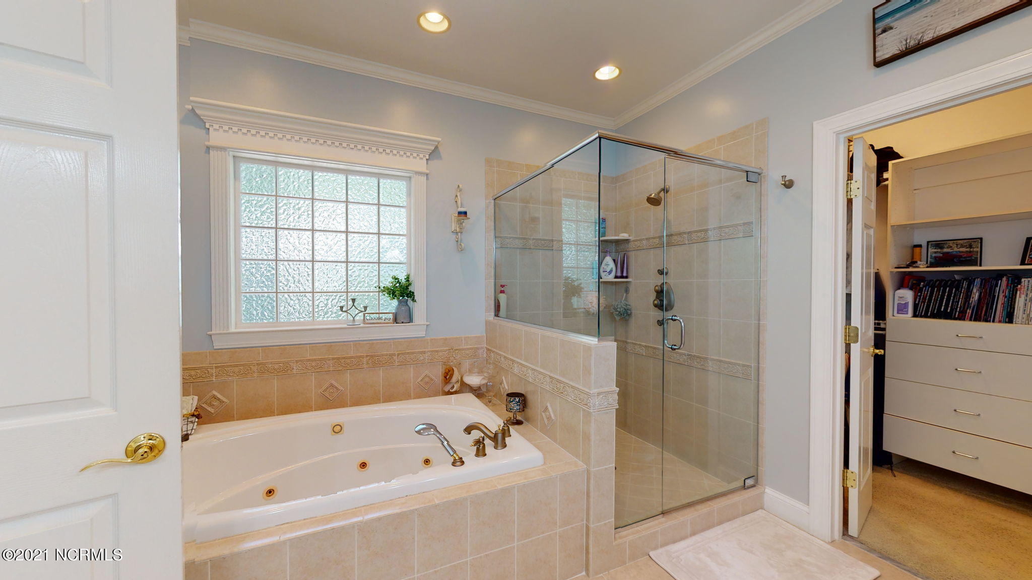 108 Walnut Road New Bern, NC 28562 - Photo 25 of 64 Master Bath