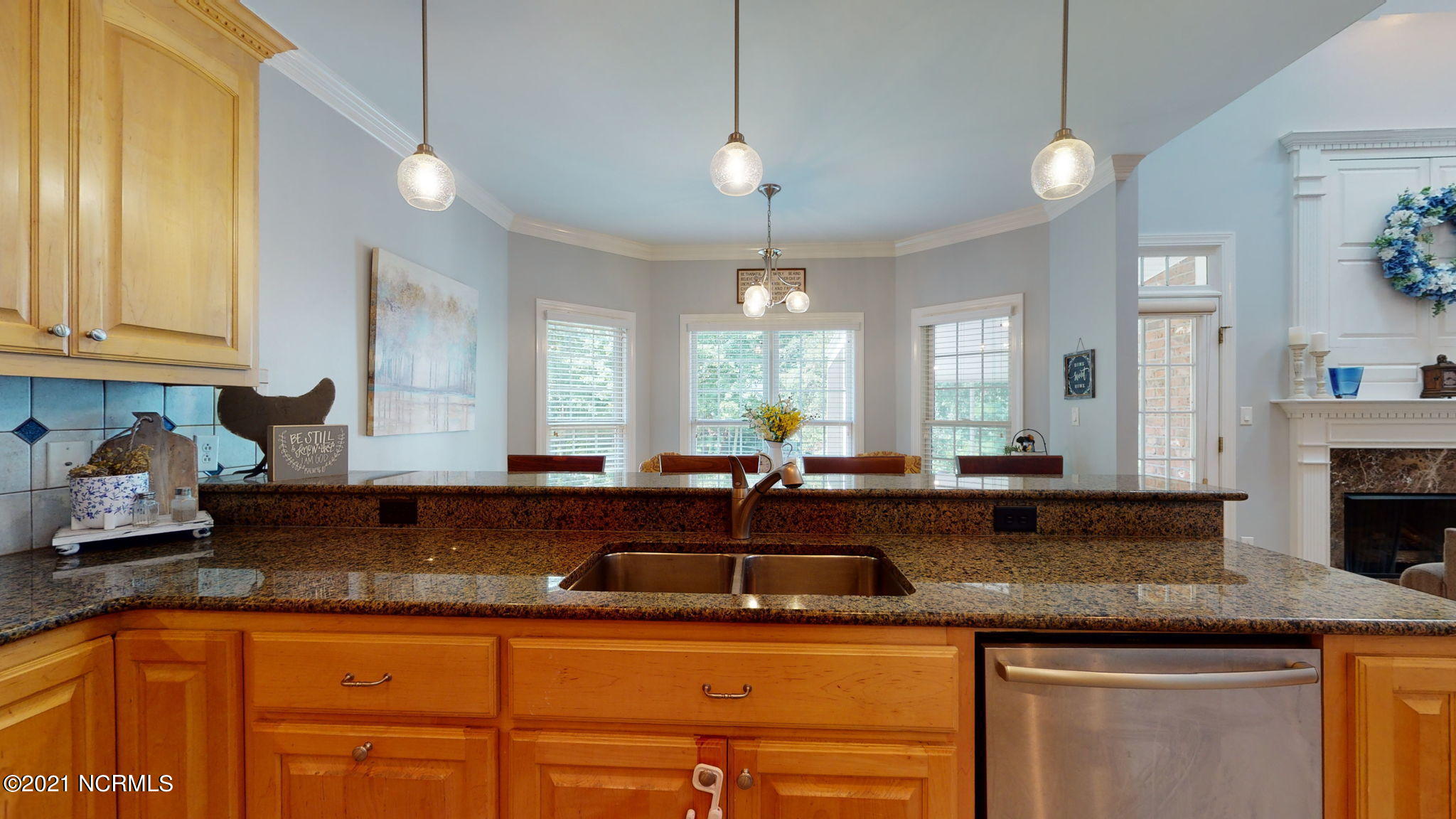 108 Walnut Road New Bern, NC 28562 - Photo 9 of 64 Kitchen