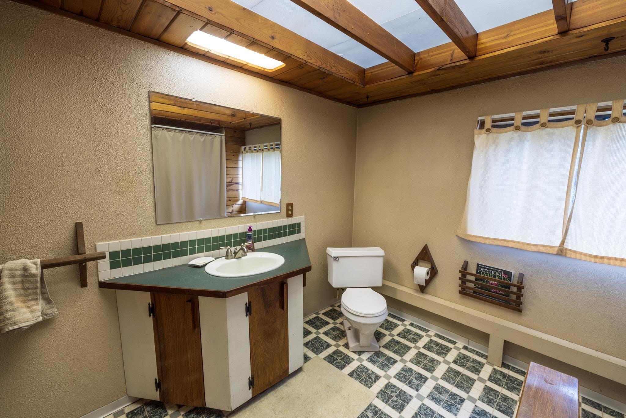31825 North Regal Road Deer Park, WA 99006 - Photo 33 of 45