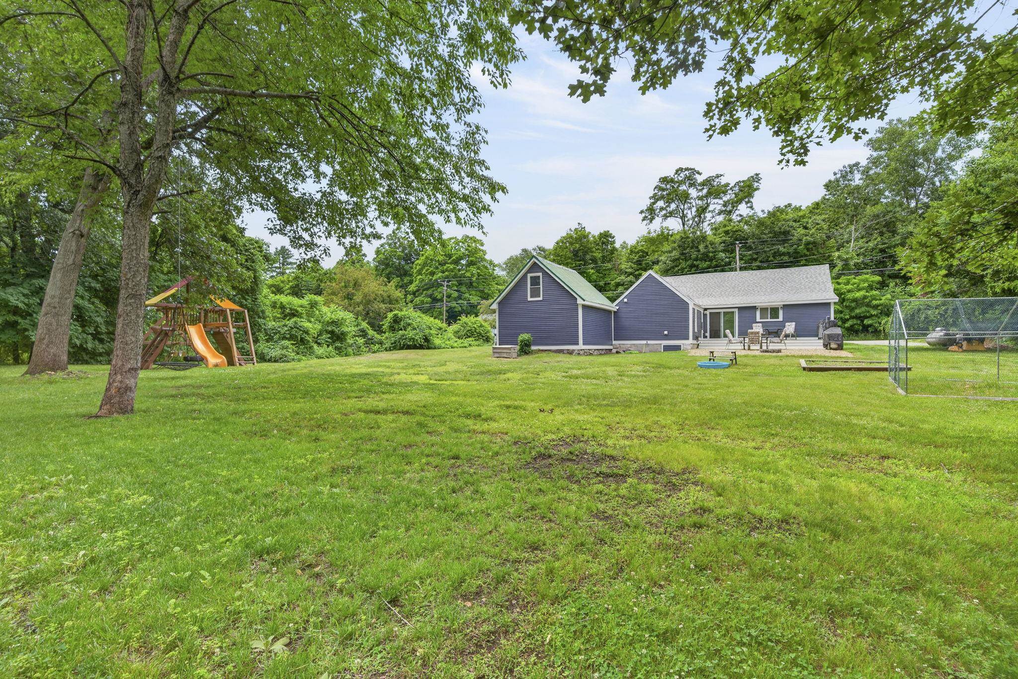 33 Border Street Amherst, NH 03031 - Photo 45 of 49