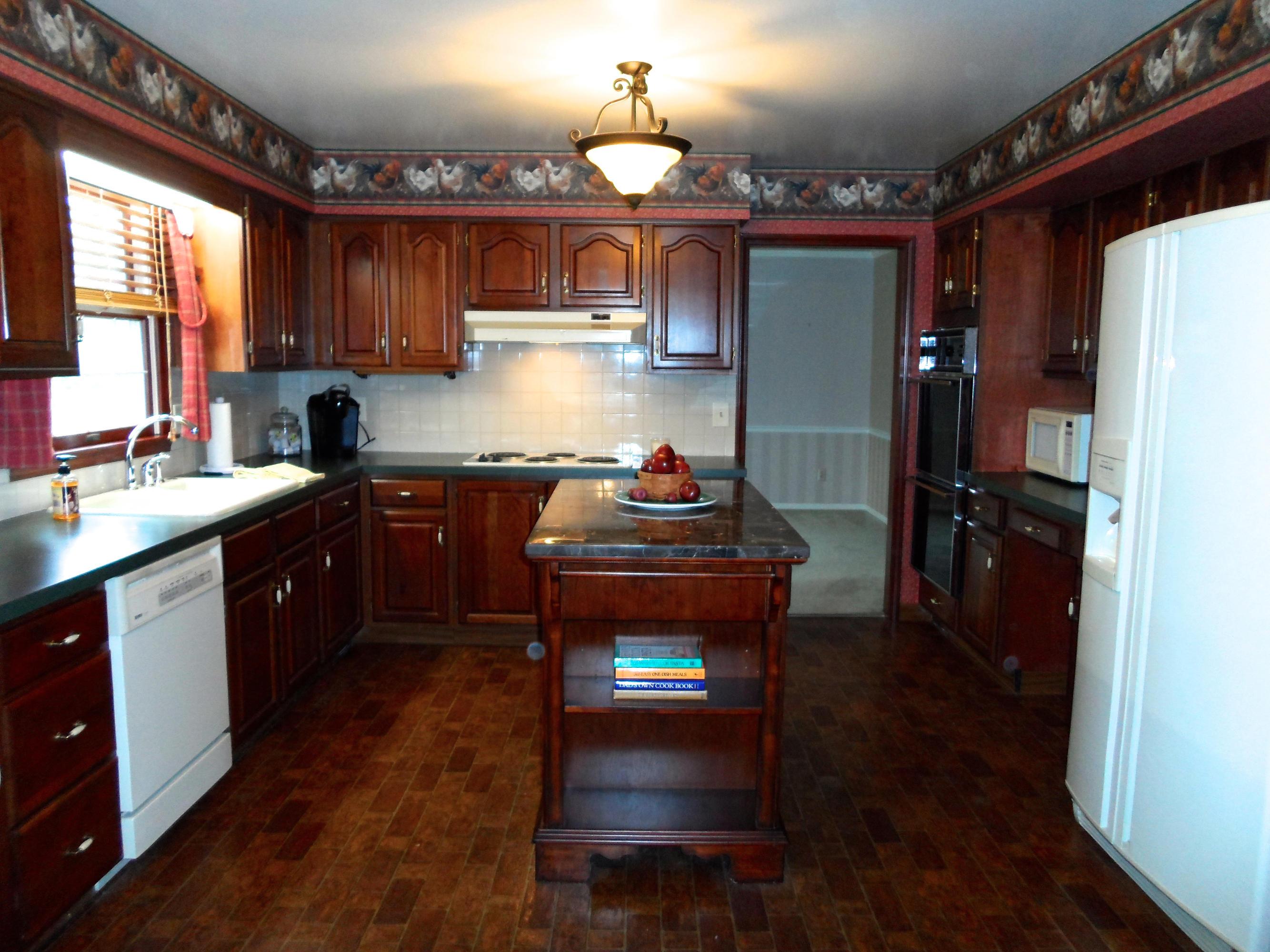 3942 Newhall Road Columbus, OH 43220 - Photo 6 of 23