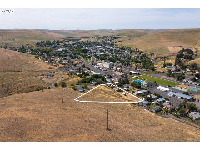 387 East Linden Way Heppner, OR 97836 - Photo 34 of 37 a view of a city
