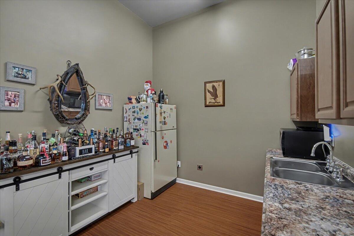 3687 Princess Pond Road Summerton, SC 29148 - Photo 59 of 80 Kitchenette