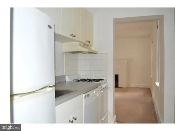 $1,195 | 332-34 South 17th Street, Unit 1C, Philadelphia, PA 19103