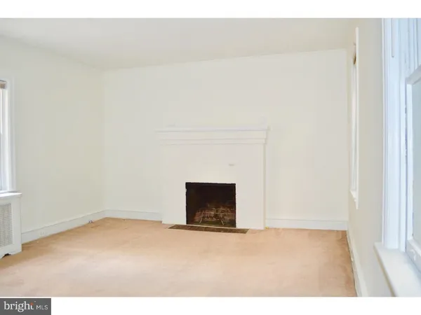 $1,195 | 332-34 South 17th Street, Unit 1C, Philadelphia, PA 19103