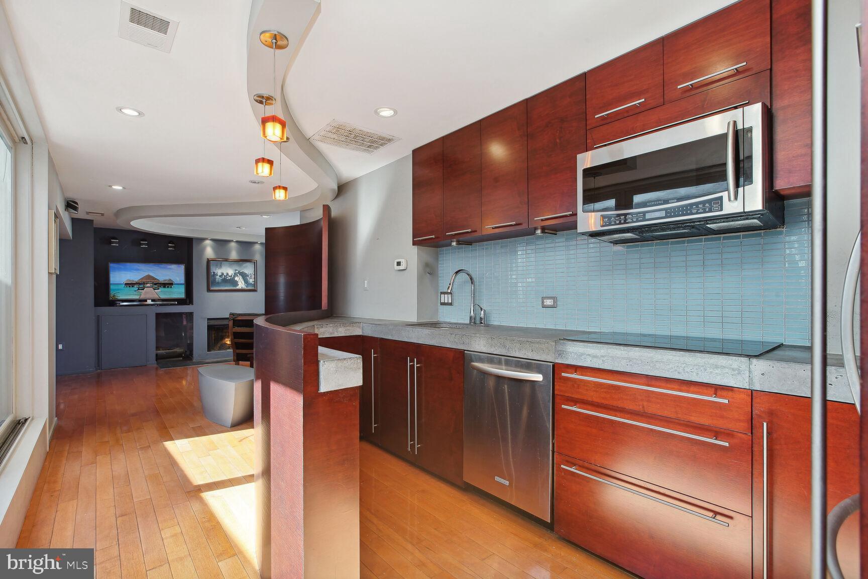 344 8th Street Northeast Washington, DC 20002 - Photo 12 of 37 upstairs apartment