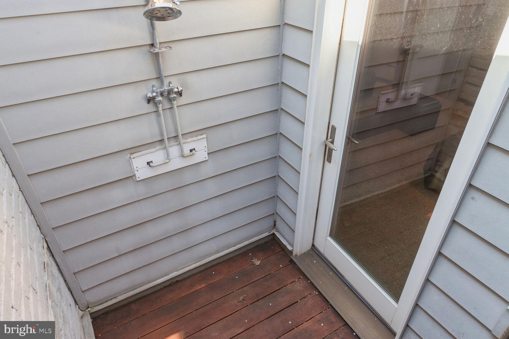 344 8th Street Northeast Washington, DC 20002 - Photo 24 of 37 outdoor shower