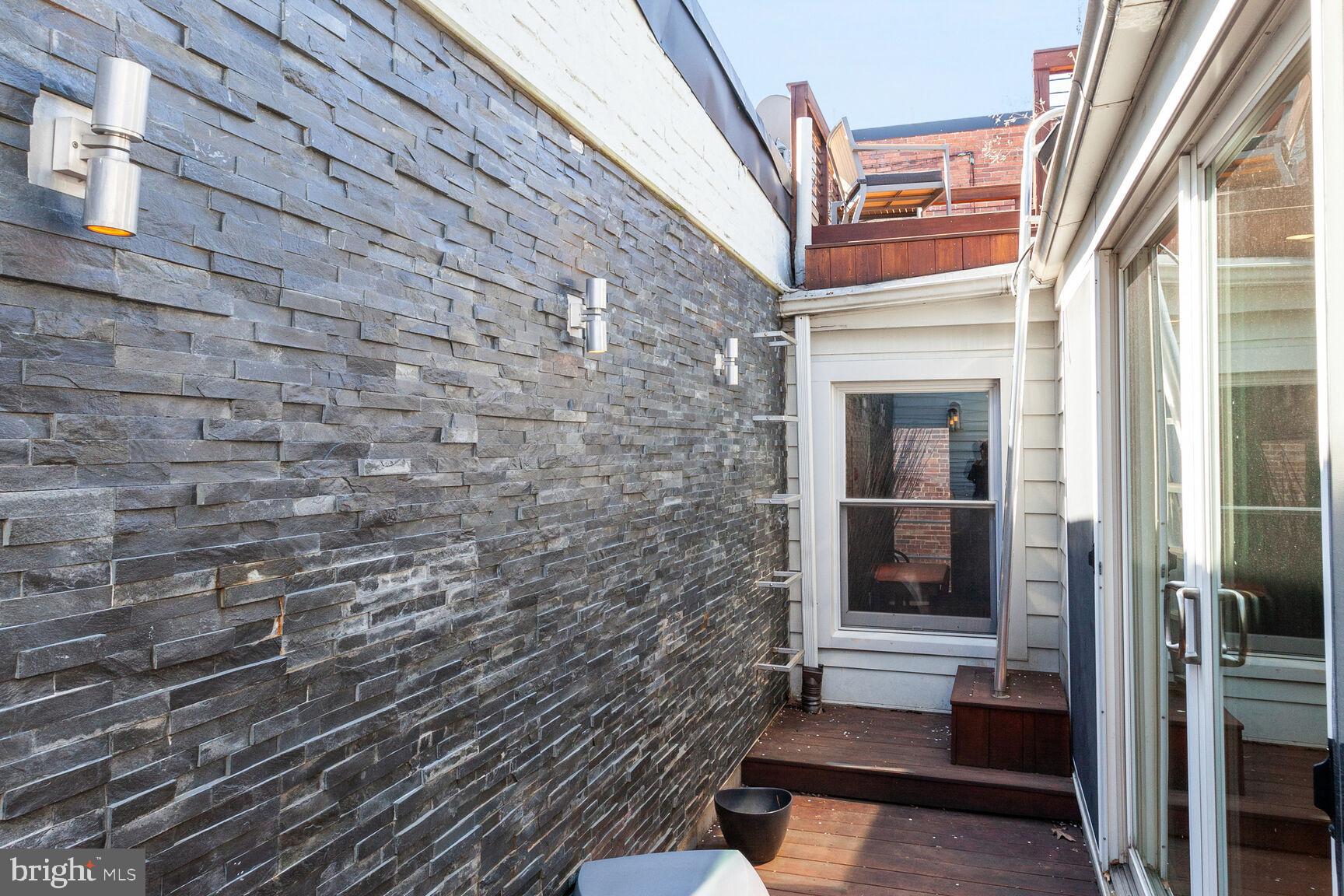 344 8th Street Northeast Washington, DC 20002 - Photo 27 of 37 partment courtyard