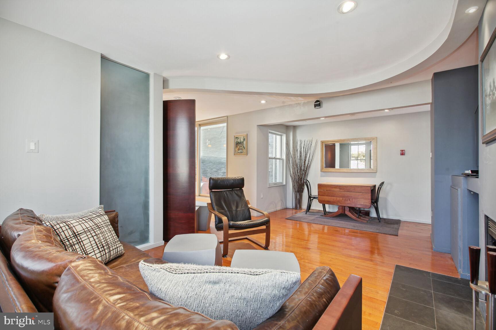 344 8th Street Northeast Washington, DC 20002 - Photo 5 of 37 upstairs apartment