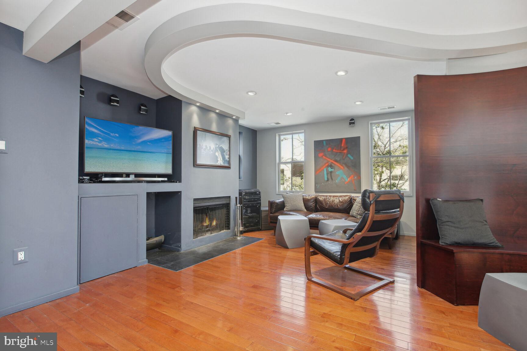 344 8th Street Northeast Washington, DC 20002 - Photo 9 of 37 upstairs apartment