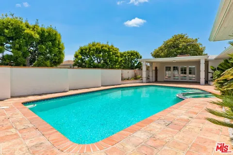 $1,275,000 | 4821 West 63rd Street, Los Angeles, CA 90056