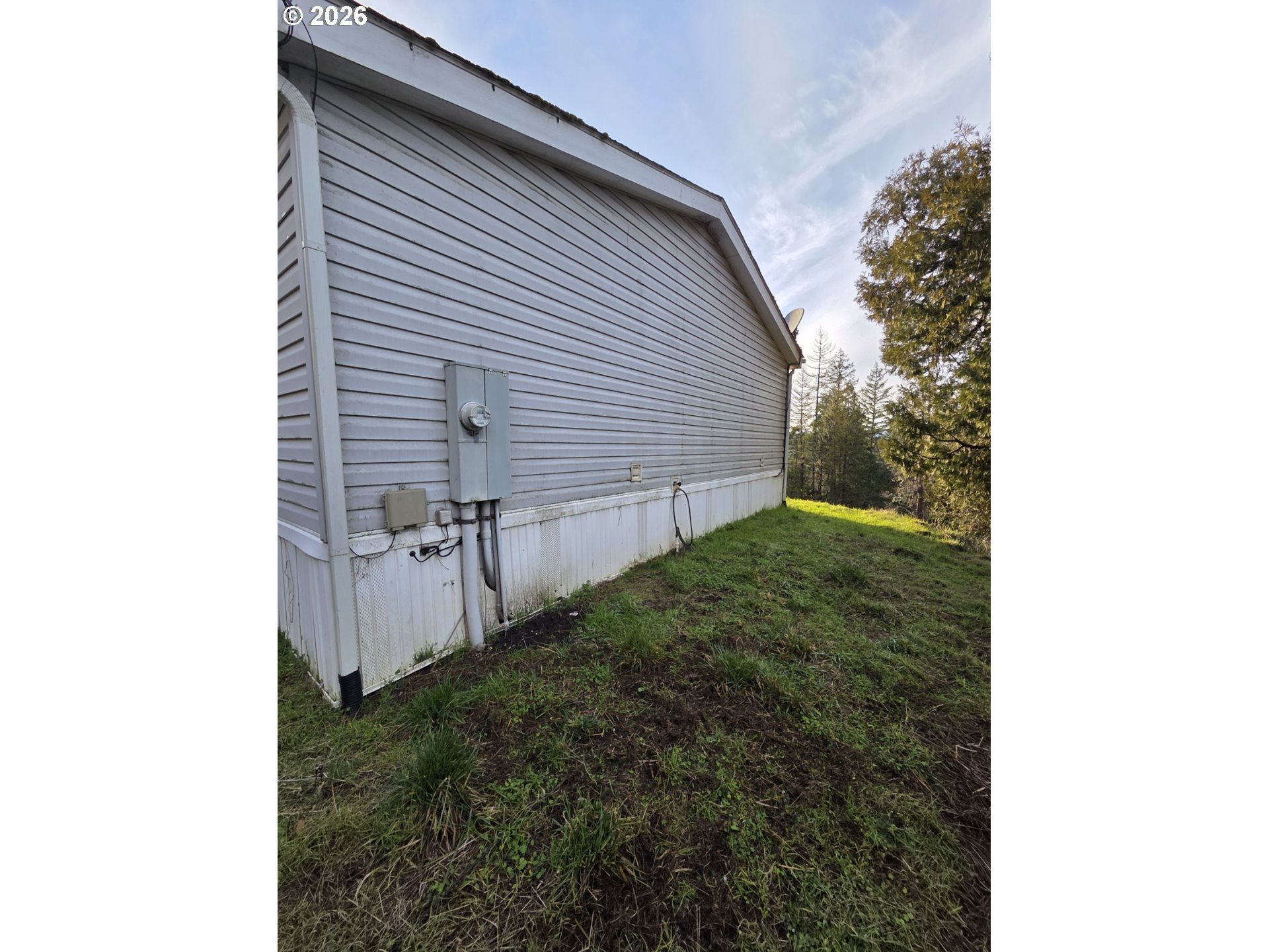 781 Pine Ridge Drive Glide, OR 97443 - Photo 2 of 29