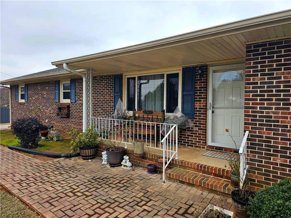 103 Princess Avenue Anderson, SC 29621 - Photo 2 of 30