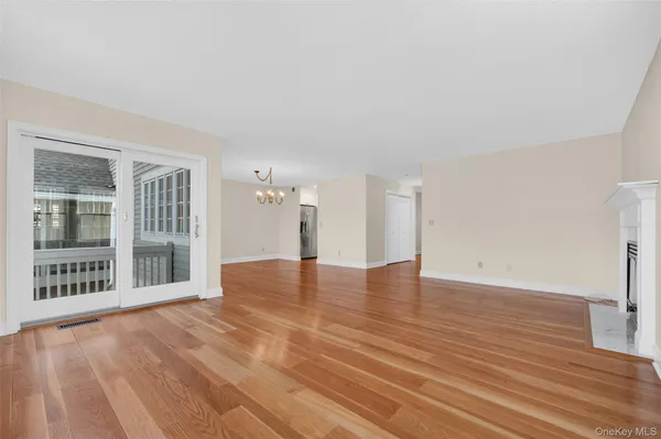 $669,000 | 24 Coventry Circle, Mahopac, NY 10541