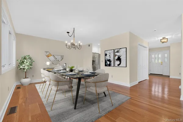 $669,000 | 24 Coventry Circle, Mahopac, NY 10541