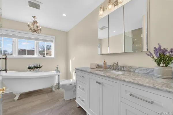 $669,000 | 24 Coventry Circle, Mahopac, NY 10541