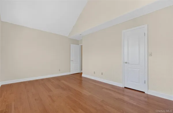 $669,000 | 24 Coventry Circle, Mahopac, NY 10541