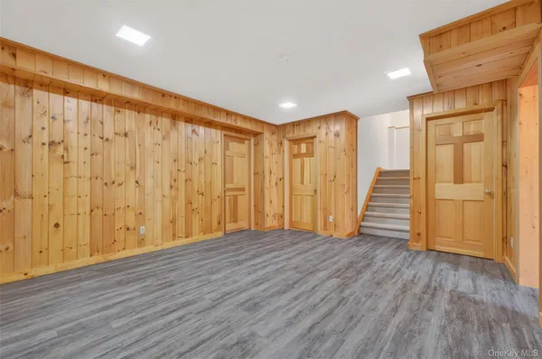 $669,000 | 24 Coventry Circle, Mahopac, NY 10541