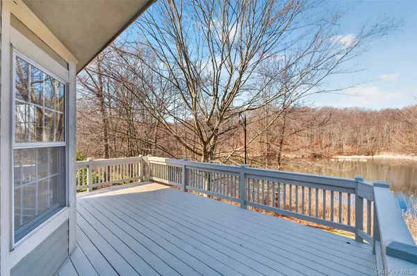 $669,000 | 24 Coventry Circle, Mahopac, NY 10541