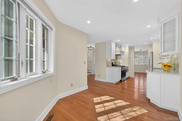 $669,000 | 24 Coventry Circle, Mahopac, NY 10541