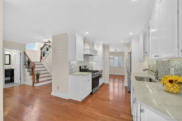 $669,000 | 24 Coventry Circle, Mahopac, NY 10541