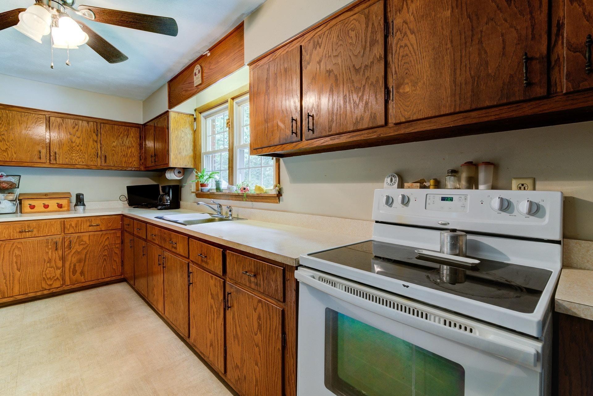 3066 Mowles Road Salem, VA 24153 - Photo 11 of 25 011-325059-11-3066 Mowles Rd Salem Va-29