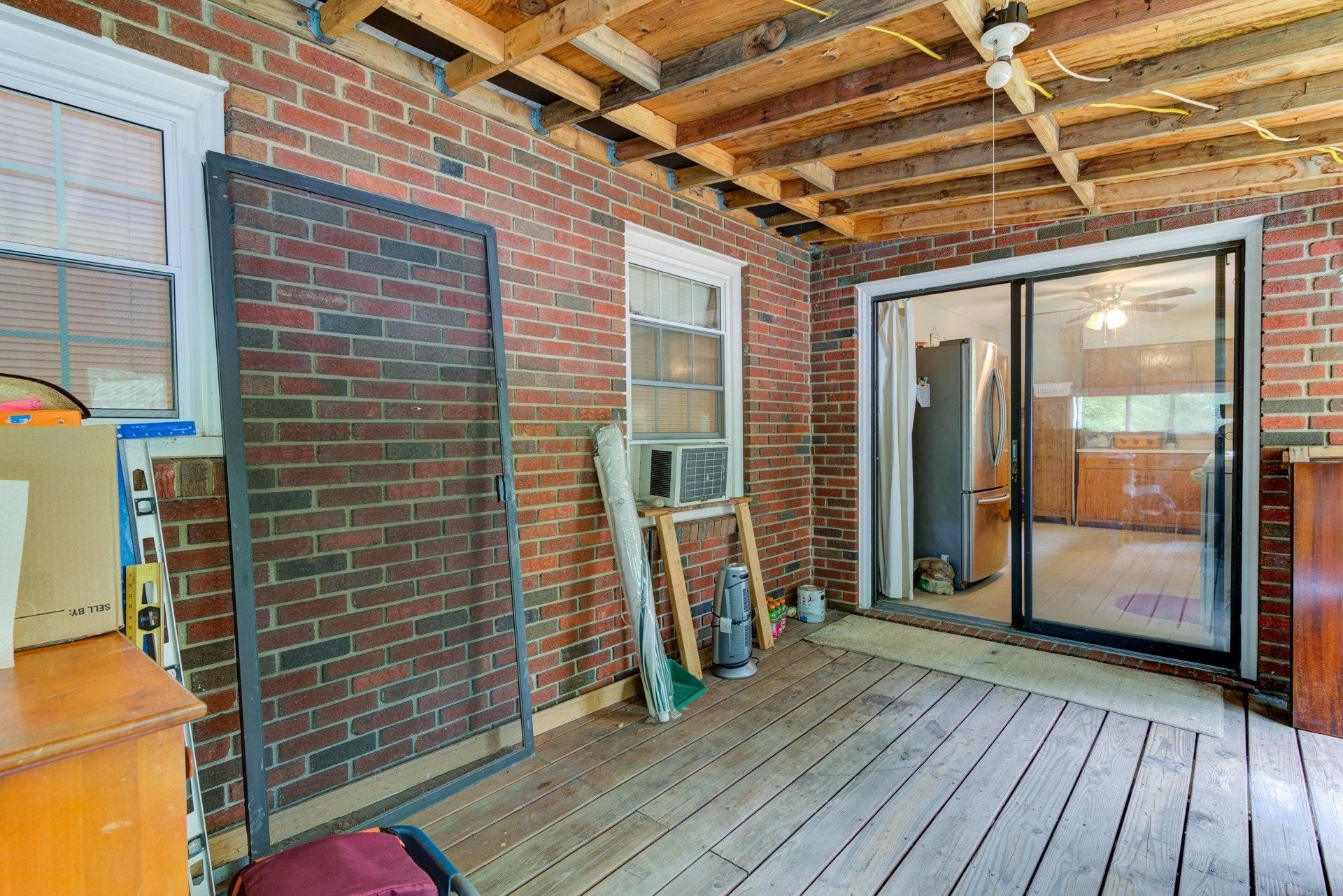 3066 Mowles Road Salem, VA 24153 - Photo 15 of 25 015-325059-15-3066 Mowles Rd Salem Va-33