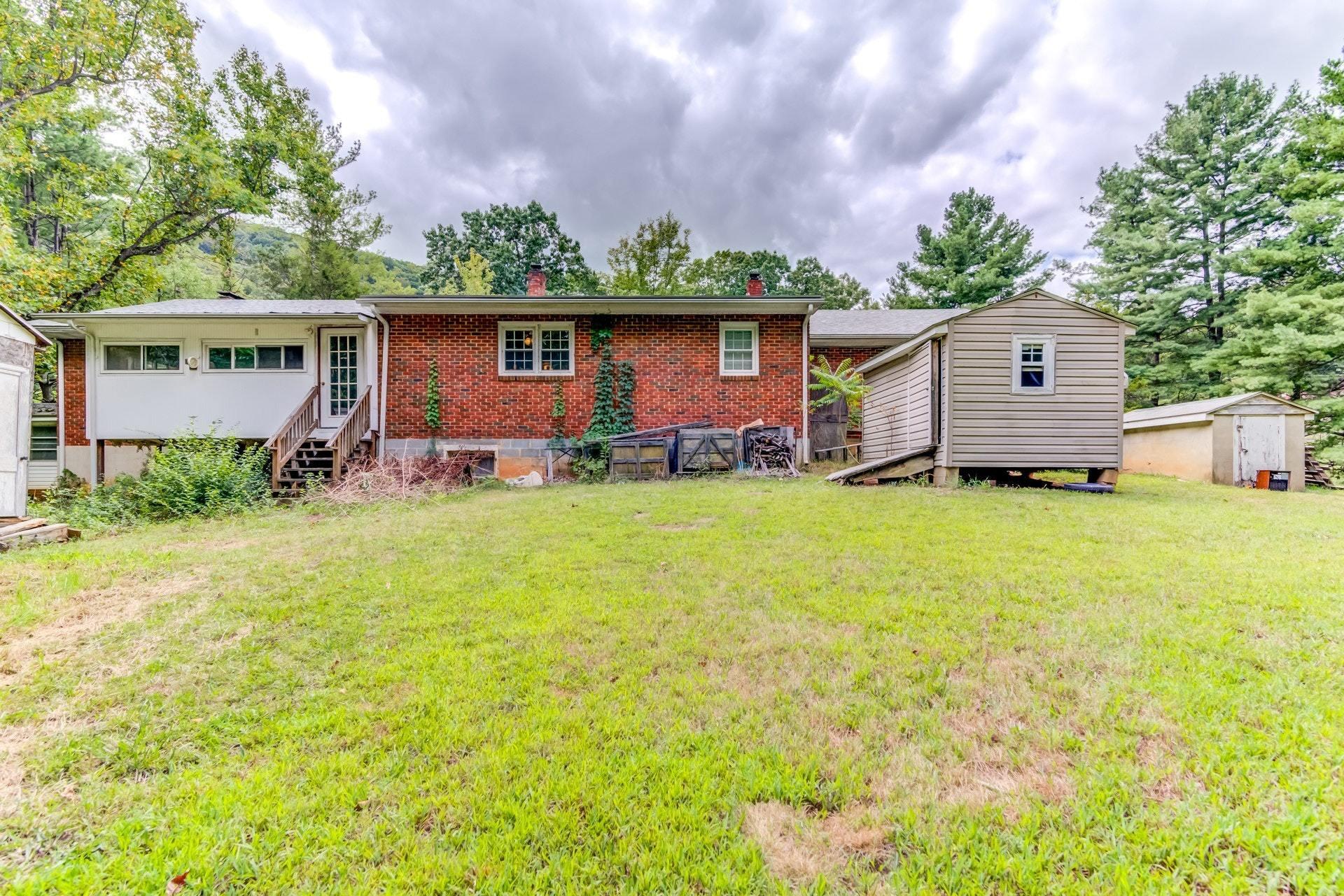 3066 Mowles Road Salem, VA 24153 - Photo 22 of 25 022-325059-22-3066 Mowles Rd Salem Va-42