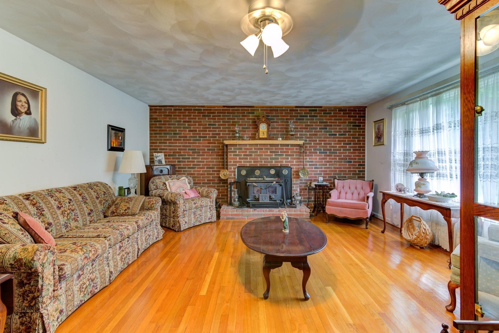 3066 Mowles Road Salem, VA 24153 - Photo 4 of 25 004-325059-04-3066 Mowles Rd Salem Va-38
