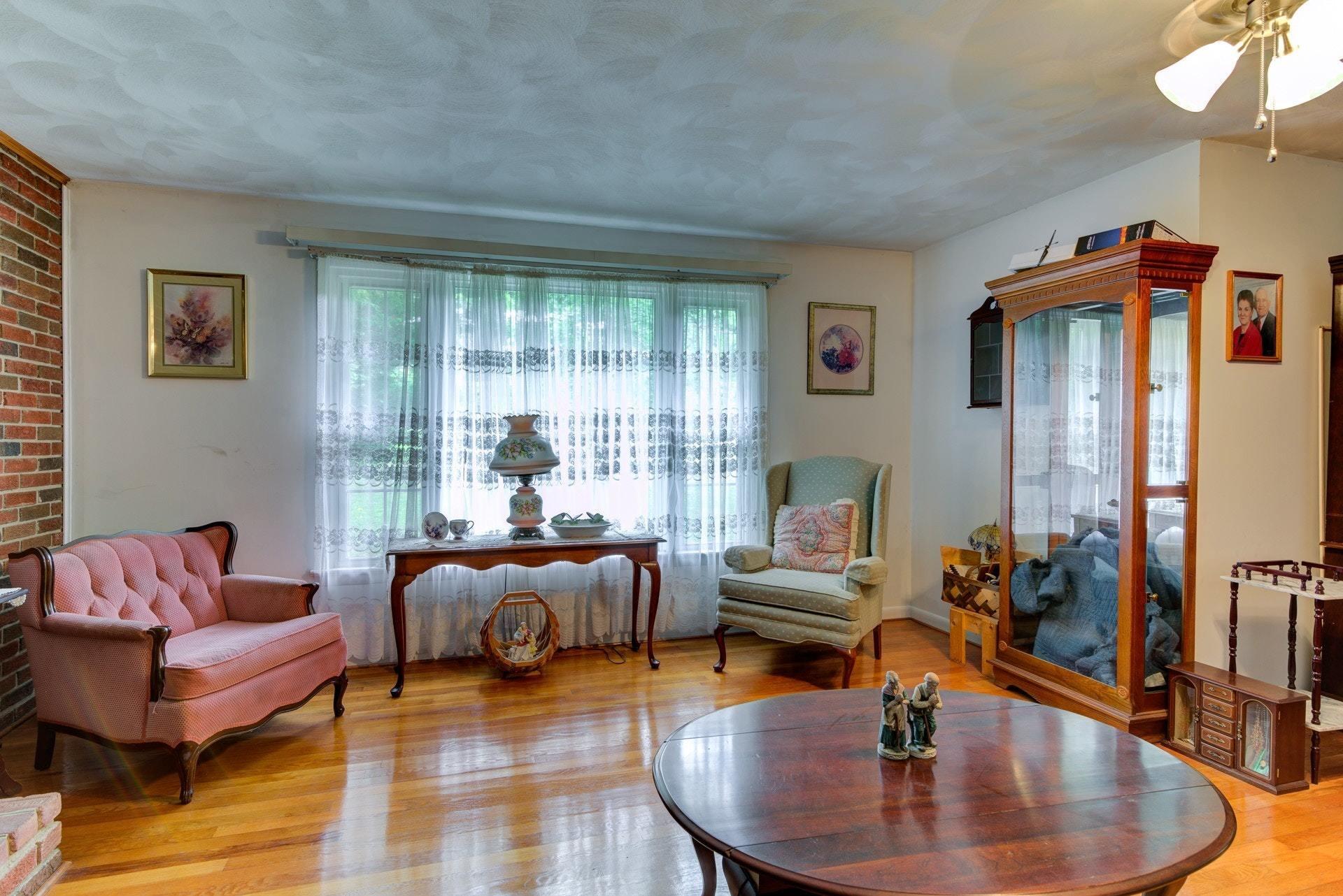 3066 Mowles Road Salem, VA 24153 - Photo 5 of 25 005-325059-05-3066 Mowles Rd Salem Va_81