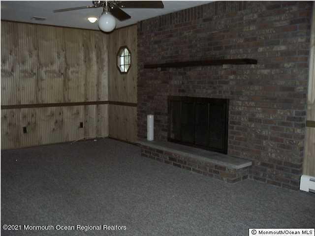 298 Middle Road Holmdel, NJ 07733 - Photo 6 of 14 Family room