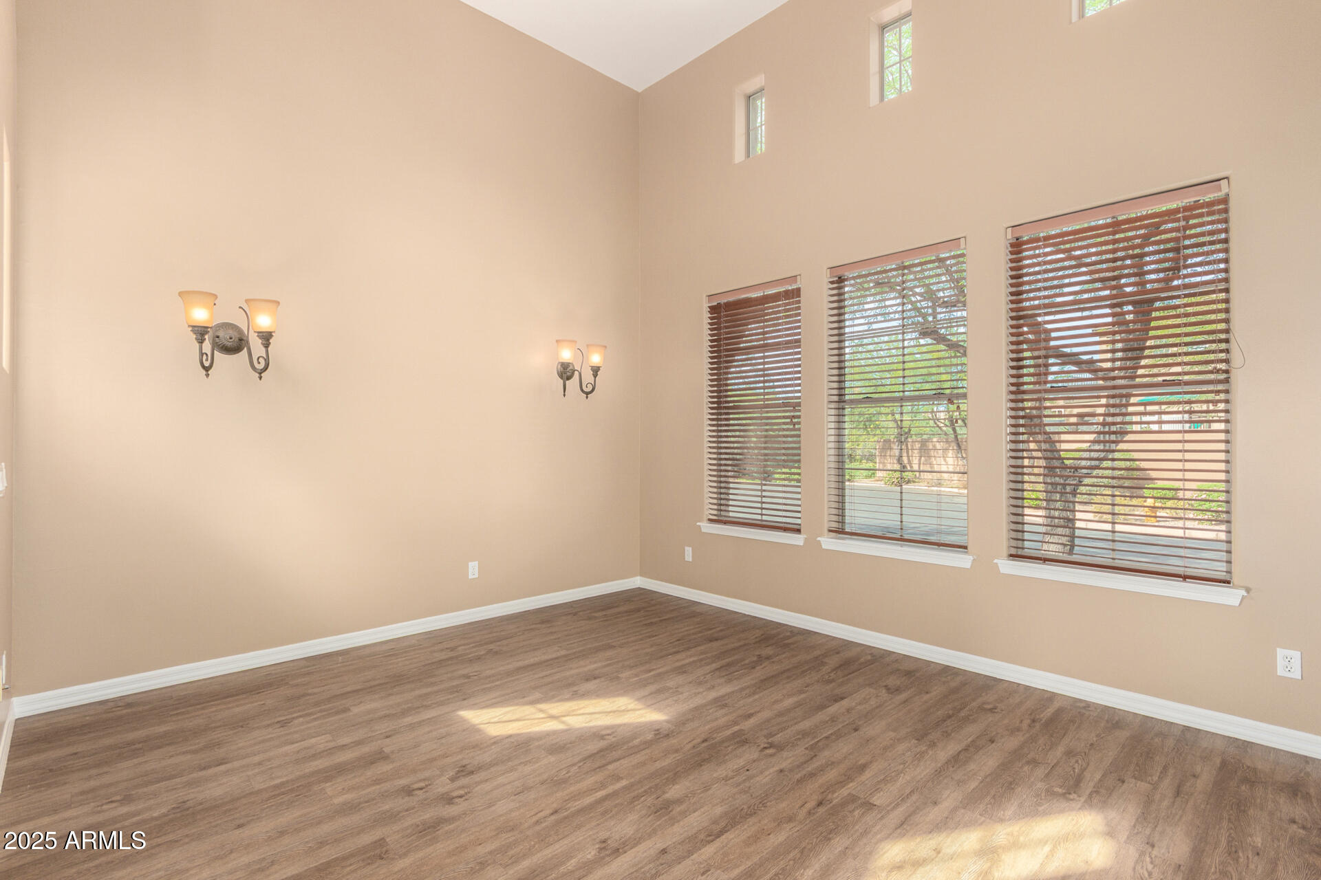 9201 East Canyon View Road Scottsdale, AZ 85255 - Photo 8 of 54 08 Canyon View