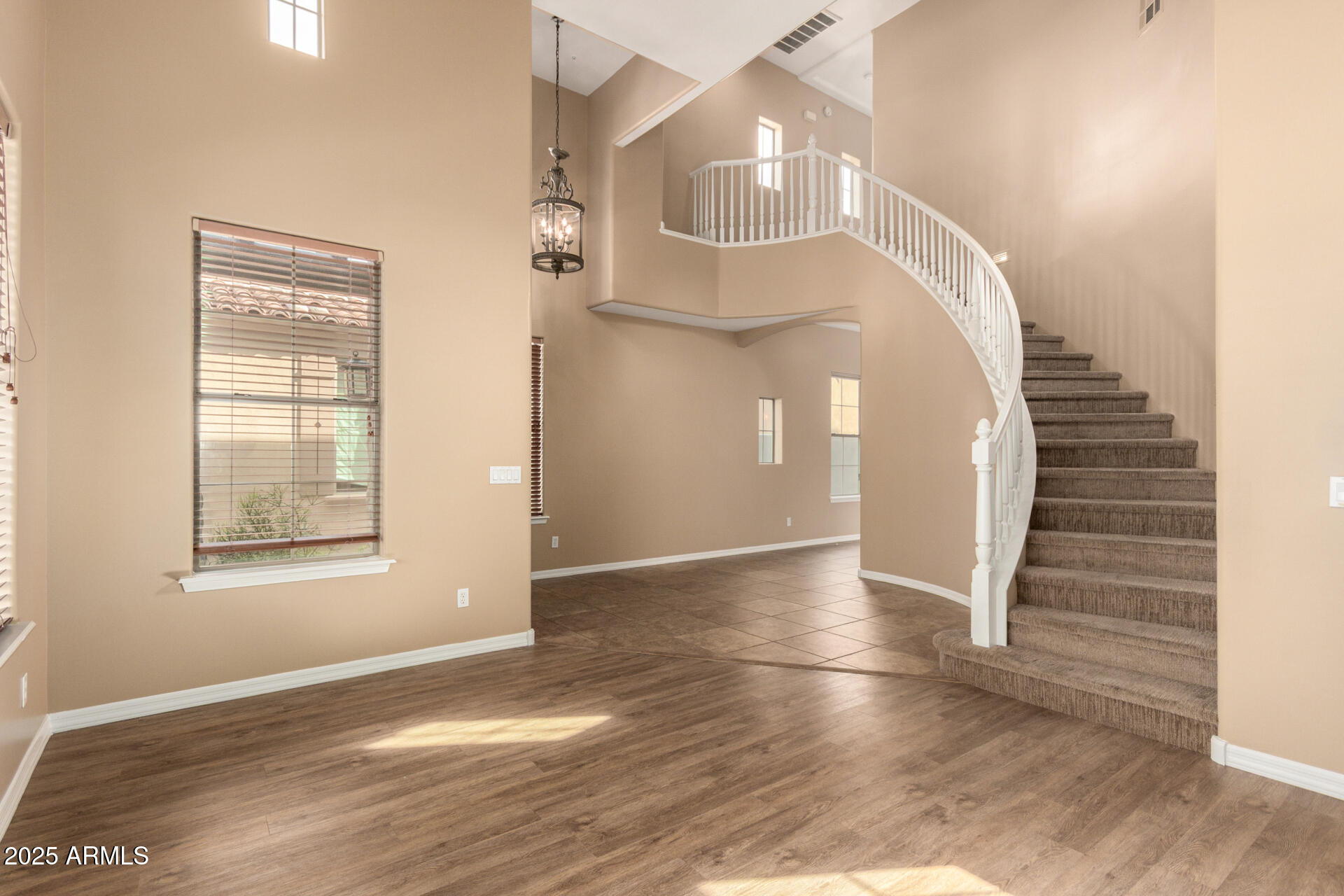 9201 East Canyon View Road Scottsdale, AZ 85255 - Photo 9 of 54 09 Canyon View