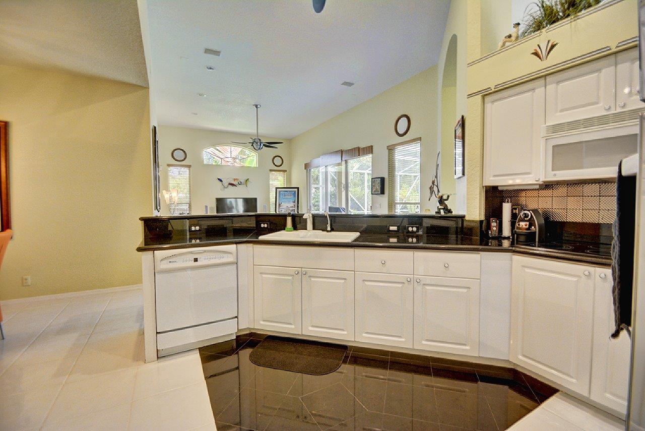 10141 Umberland Place Boca Raton, FL 33428 - Photo 14 of 29 13-DSC_1814_5_6_7_8