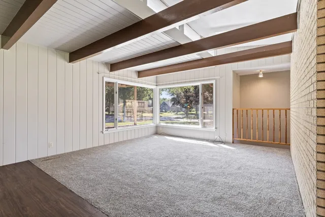 $229,900 | 1104 Winthrop Lane, Rockford, IL 61107