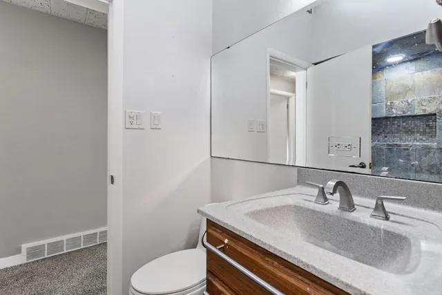 $229,900 | 1104 Winthrop Lane, Rockford, IL 61107